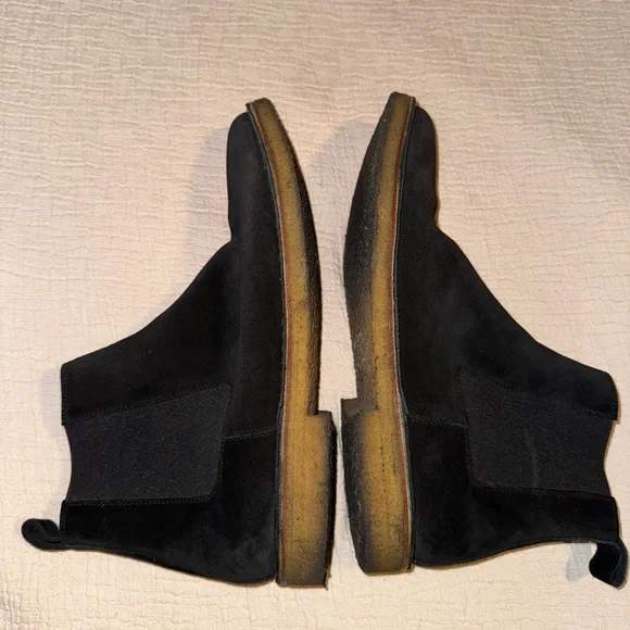 Barneys New York Black Suede Men’s Chelsea Boots - Picture 4 of 8